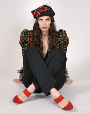 0639MGV Margo, velour, black with scarlet