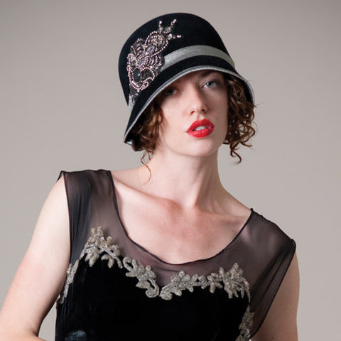 4124PMV Pleated Minnie, black