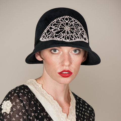 6282EYV Emily, black with crystal